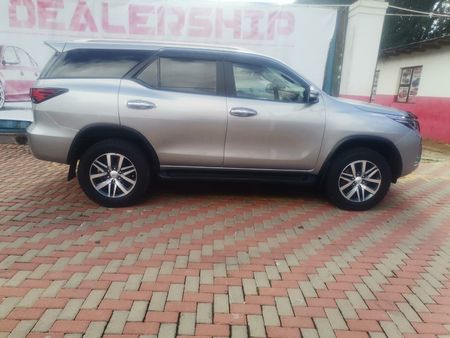2018-Toyota-Fortuner-28-GD-6-4x4-Auto-Diesel-Automatic_6