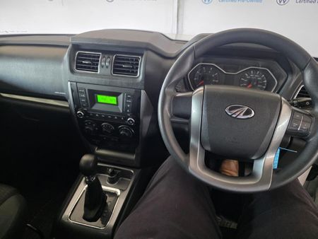2025-Mahindra-Pik-Up-22-mHawk-S6-Refresh-Auto-Double-Cab_10