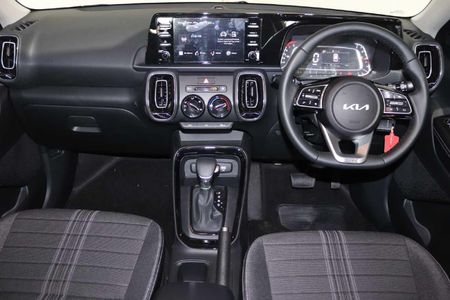 2026-Kia-Sonet-15-EX-Auto_13