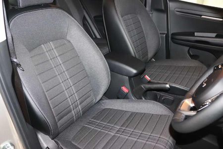 2026-Kia-Sonet-15-EX-Auto_14