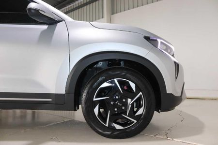 2026-Kia-Sonet-15-EX-Auto_7