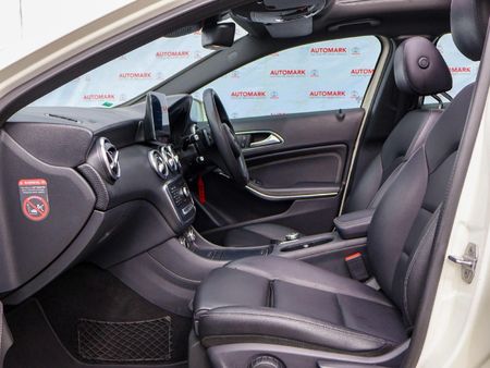 2018-Mercedes-Benz-A-Class-A-200d-Style-Auto_11