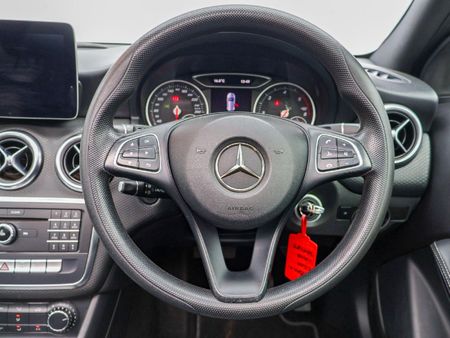 2018-Mercedes-Benz-A-Class-A-200d-Style-Auto_19