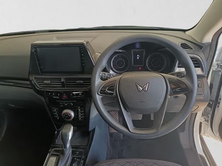 2026-Mahindra-XUV-3XO-12T-MX2-Auto_13