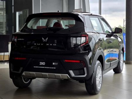 2026-Mahindra-XUV-3XO-12T-MX3-Auto_21
