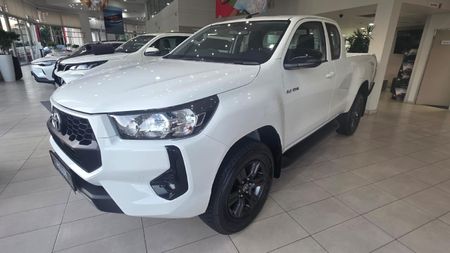 2026-Toyota-Hilux-24-GD-6-Raised-Body-Raider-Extended-Cab_4