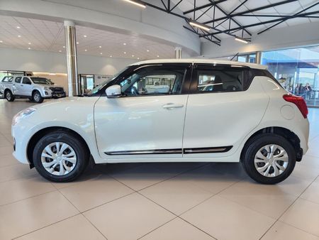 2024-Suzuki-Swift-12-GL_6