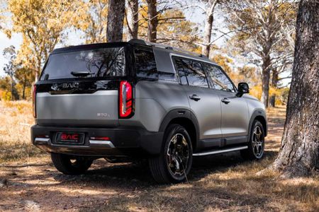 2026-BAIC-B30-e-15T-HEV-Premium-Adventure-4x4-DHT_11