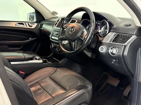 2015-Mercedes-Benz-ML-350-Bluetec_9