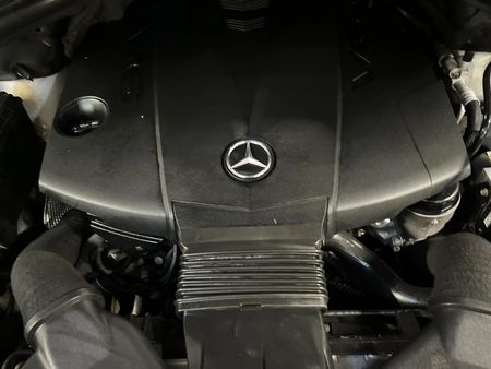 2015-Mercedes-Benz-ML-350-Bluetec_12