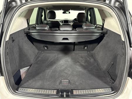 2015-Mercedes-Benz-ML-350-Bluetec_13