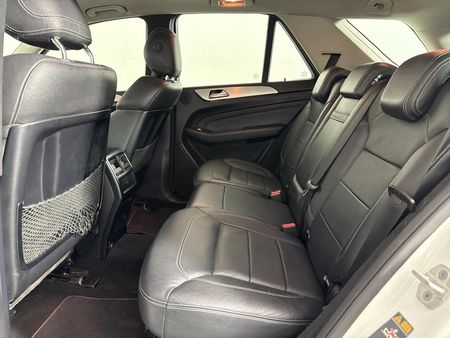 2015-Mercedes-Benz-ML-350-Bluetec_3