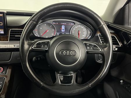 2017-Audi-A8-30-TDI-quattro-LWB-Auto-45-TDI_9