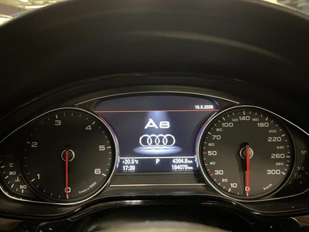 2017-Audi-A8-30-TDI-quattro-LWB-Auto-45-TDI_2