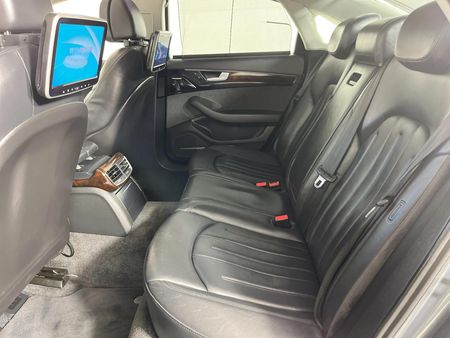 2017-Audi-A8-30-TDI-quattro-LWB-Auto-45-TDI_3