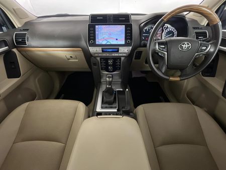 2024-Toyota-Land-Cruiser-Prado-28-GD-VX-L-Auto_1