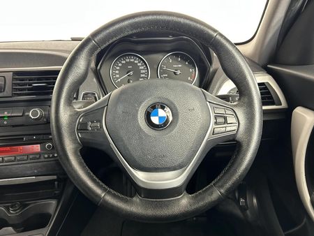 2012-BMW-1-Series-120d-5-dr-Auto_12