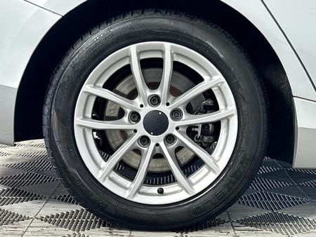 2012-BMW-1-Series-120d-5-dr-Auto_7