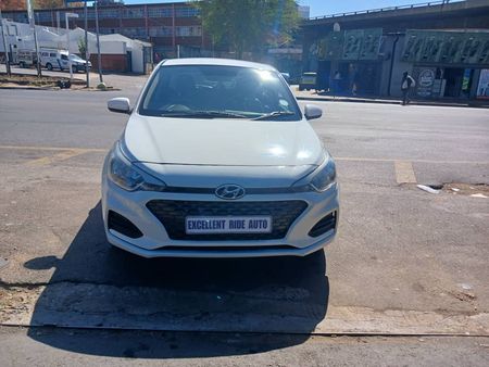 2019-Hyundai-i20-14-Fluid_2