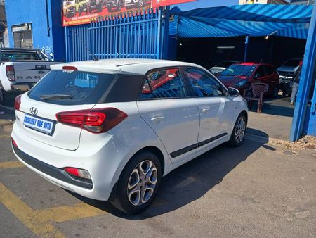 2019-Hyundai-i20-14-Fluid_4