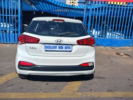 2019-Hyundai-i20-14-Fluid_6