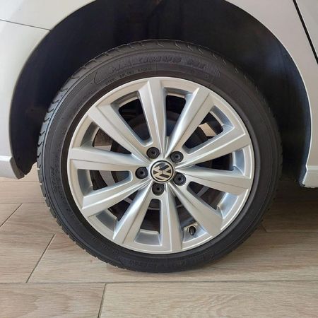 2018-Volkswagen-Polo-GP-14-Comfortline_9