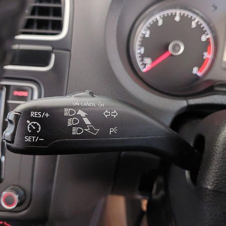 2018-Volkswagen-Polo-GP-14-Comfortline_4