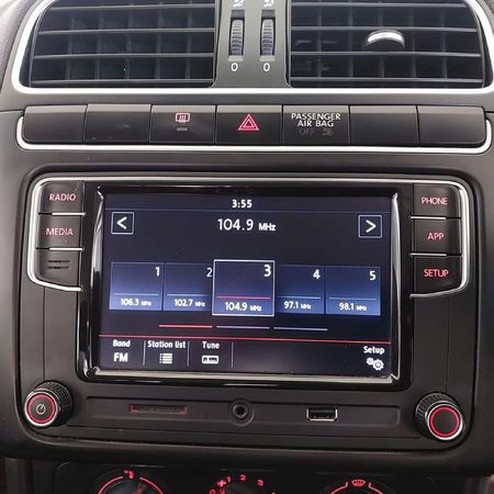 2018-Volkswagen-Polo-GP-14-Comfortline_5
