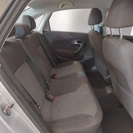 2018-Volkswagen-Polo-GP-14-Comfortline_8