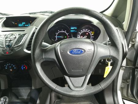 2016-Ford-EcoSport-15-TiVCT-Ambiente_19