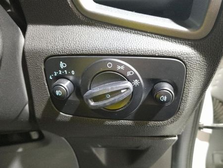 2016-Ford-EcoSport-15-TiVCT-Ambiente_25