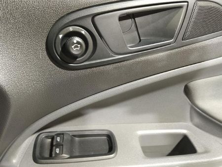 2016-Ford-EcoSport-15-TiVCT-Ambiente_26