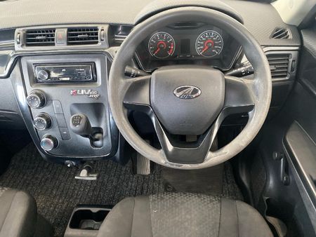2022-Mahindra-KUV-100-12-K2-Dare_11