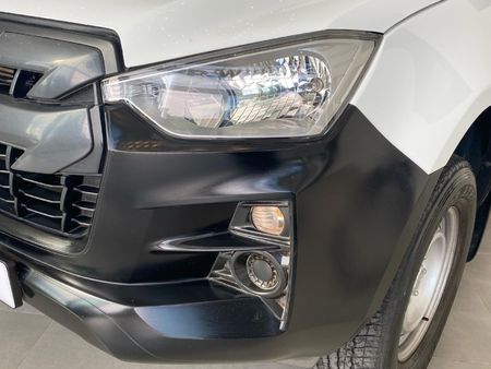 2025-Isuzu-D-Max-19-DDI-HR-L-4x4-Single-Cab_19