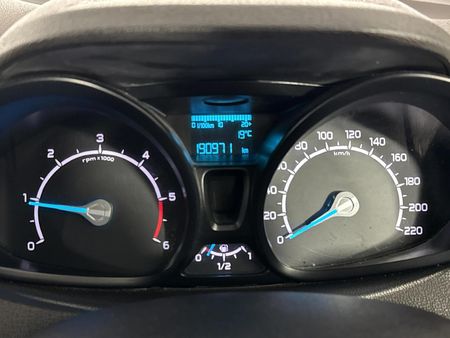 2014-Ford-EcoSport-15-TDCi-Trend_2