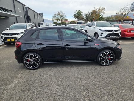 2024-Volkswagen-Polo-20-GTI-Auto-147kW_10