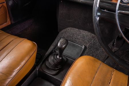 1970-Mercedes-Benz-W108-280s_10