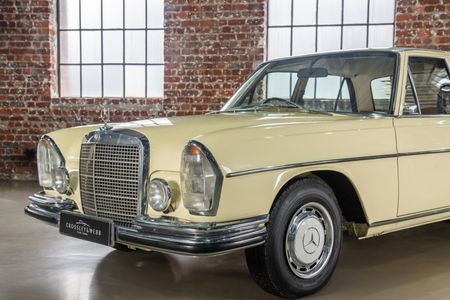 1970-Mercedes-Benz-W108-280s_13