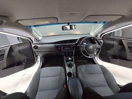 2024-Toyota-Corolla-Quest-18-Plus_13