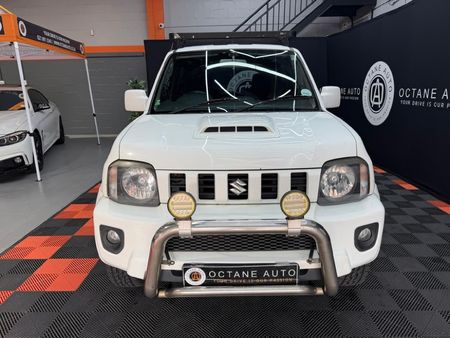 2017-Suzuki-Jimny-13_2
