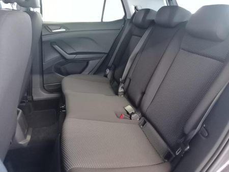 2026-Volkswagen-T-Cross-10-TSI_13