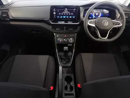 2026-Volkswagen-T-Cross-10-TSI_28