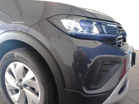 2026-Volkswagen-T-Cross-10-TSI_6