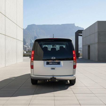 2022-Hyundai-Staria-22d-Executive-Auto_11