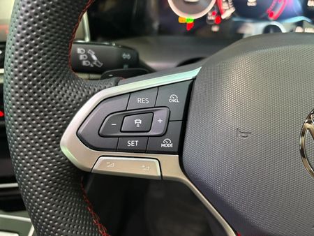 2026-Volkswagen-Golf-8-GTI-20-TSI-DSG_9