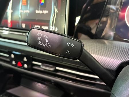 2026-Volkswagen-Golf-8-GTI-20-TSI-DSG_11