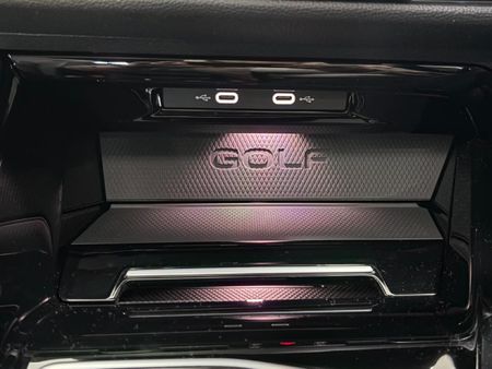 2026-Volkswagen-Golf-8-GTI-20-TSI-DSG_14