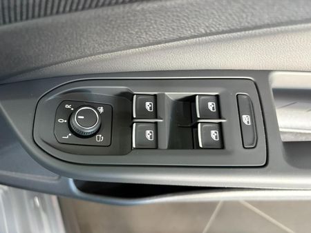 2026-Volkswagen-Golf-8-GTI-20-TSI-DSG_8
