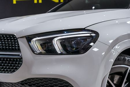 2022-Mercedes-Benz-GLE-Coupe-400d-4Matic_13