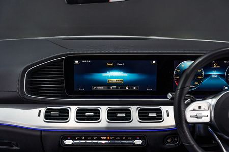 2022-Mercedes-Benz-GLE-Coupe-400d-4Matic_14